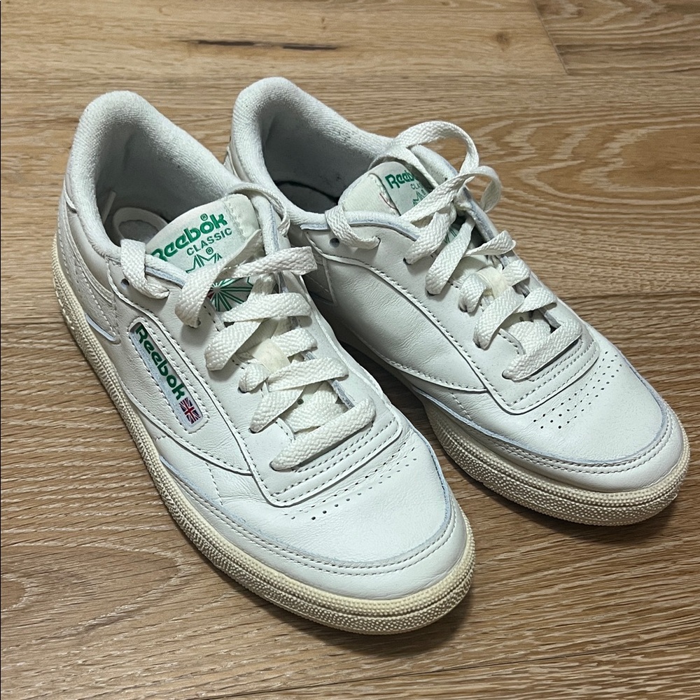 Reebok Vintage Unisex Sneakers